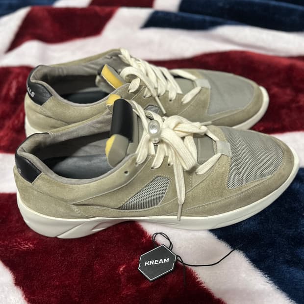 에센셜 피어오브갓 디스턴스 스니커즈 41(270)