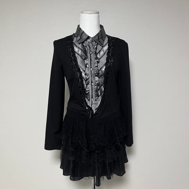 고스로리 공겜여주 실버 블라우스 로걀탑