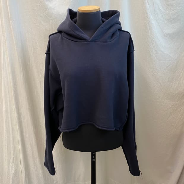 S/E/O 네이비 크롭 후드맨투맨(F)