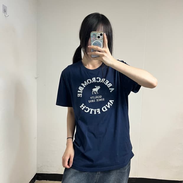 Abercrombie Navy T-Shirt