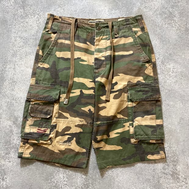[32] Abercrombie 아베크롬비 우드랜드 카고 쇼츠