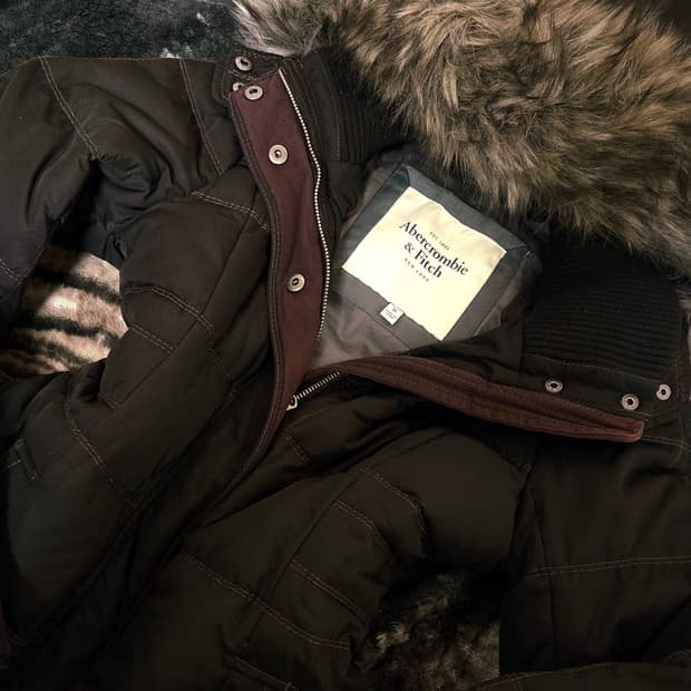 아베크롬비 순록 딱붙핏 퍼패딩 S🫎