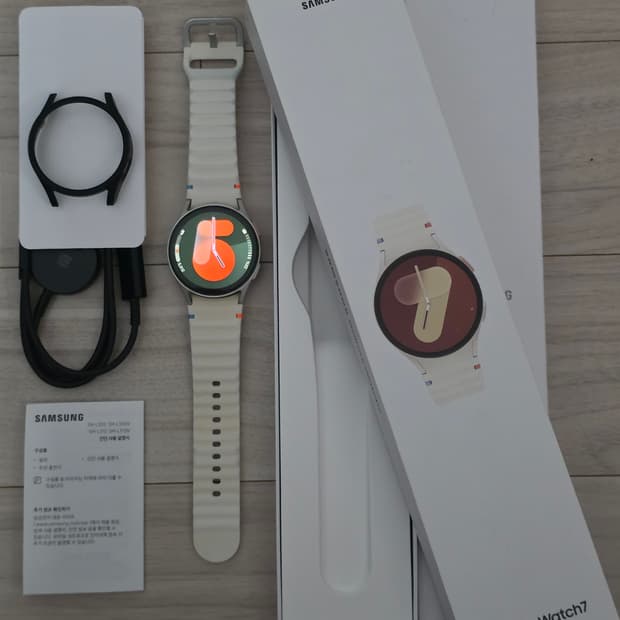 갤럭시워치7 SM-L305N 40mm 실버 크림 정상해지 SKt LTE 