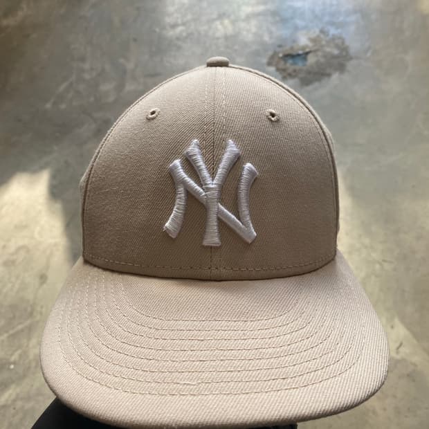 뉴에라 뉴욕 양키스 베이지 7 1/2 (59.6cm) 