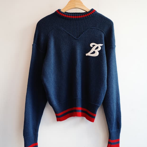 Town&Country 레터링 패치 울 니트 