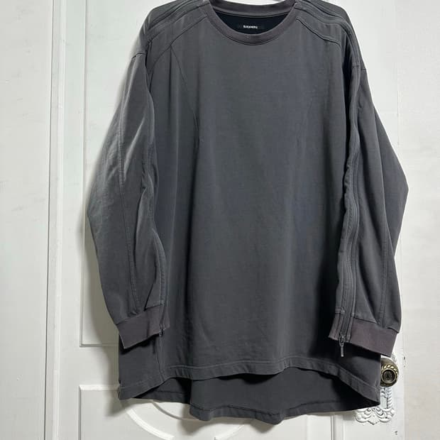 블랙멀 BLACKMERLE 지퍼 롱슬리브티