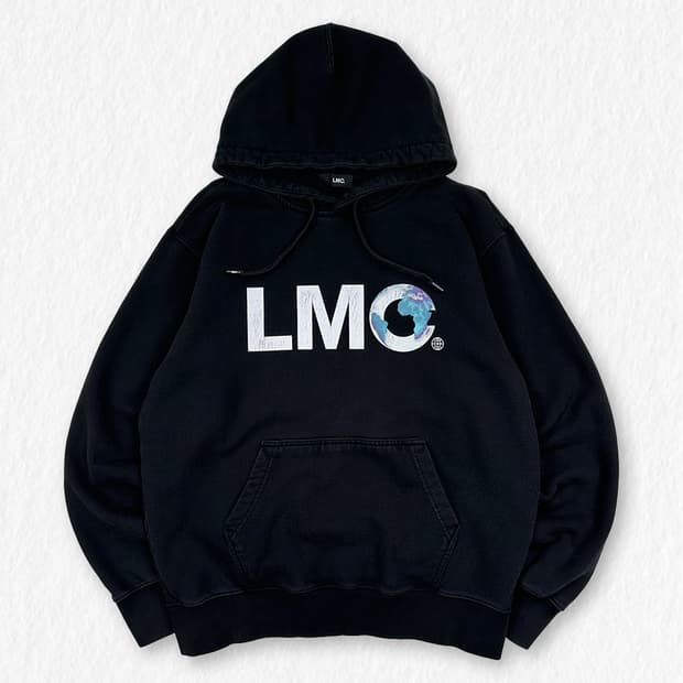 LMC 로고 스펠아웃 후드티