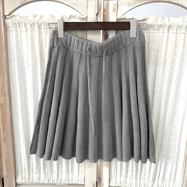 niko and... warm gray midi skirt 