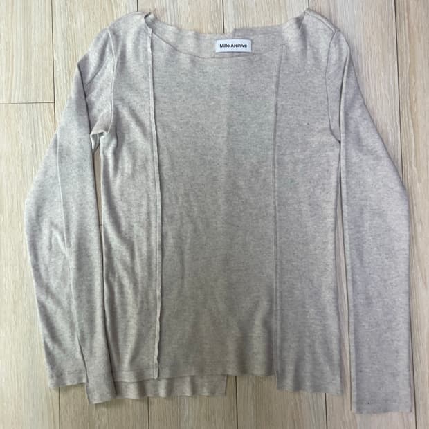 밀로아카이브 니트