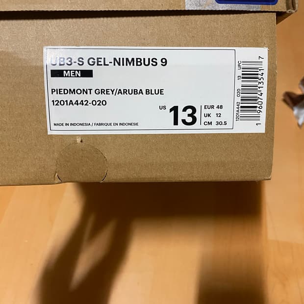 젤 님버스9 ub3s 피드몬트 그레이 305 새 제품