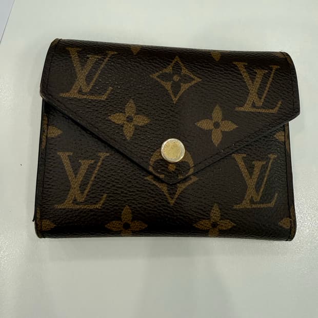 루이비통 빅토린 월릿 핑크색