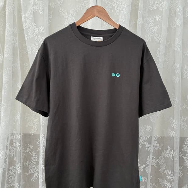 XL) 침착맨 한교동 콜라보 반팔 티셔츠 차콜