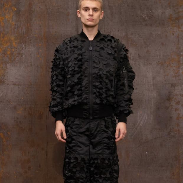 알파 인더스트리 MA-1 울칸스 플라이트 자켓 블랙