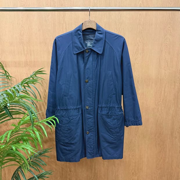 버버리 싱글 코트 래글런 슬리브 허리 셔링 포켓 디테일 네이비
