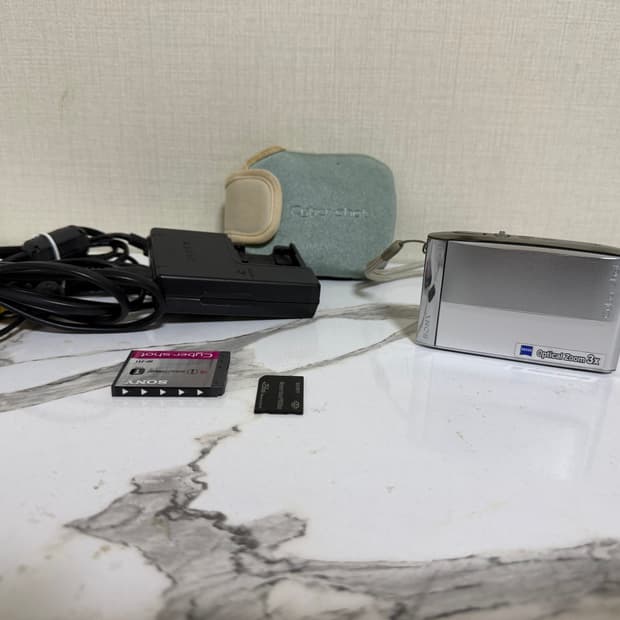 소니 사이버샷  DSC T5 레트로 디카(상태최상)