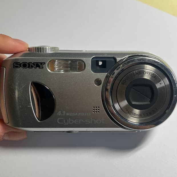 작례) 소니 사이버샷 dsc-p73 디카 sony cybershot