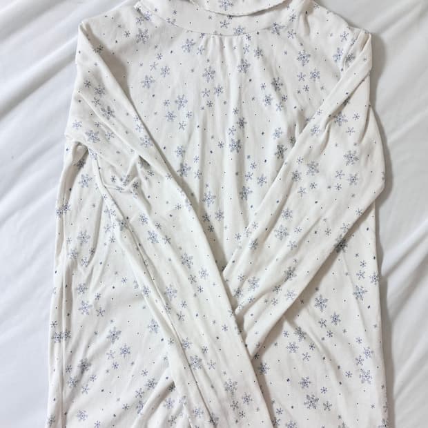 빈티지 눈꽃 목폴라 이너티 