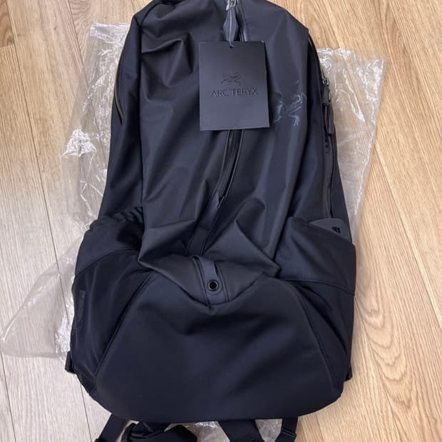 아크테릭스 아로 22 Arro 22 백팩 블랙 새제품