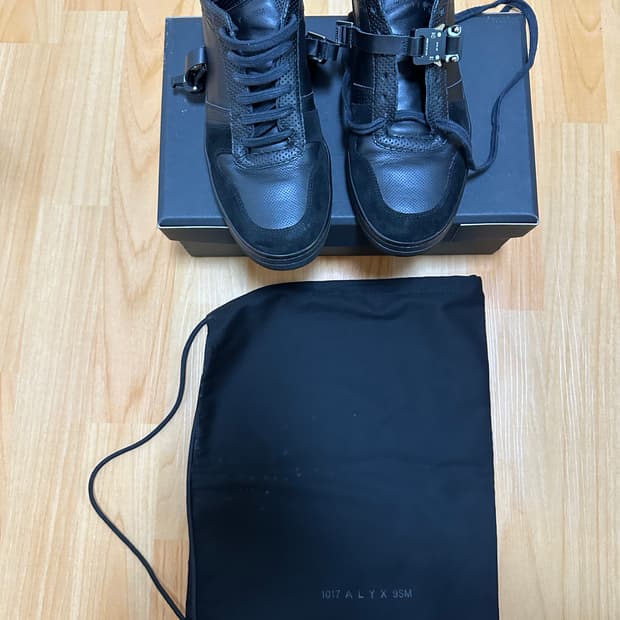 1017 ALYX 9SM 버클 스니커즈 블랙 42 사이즈 (270)