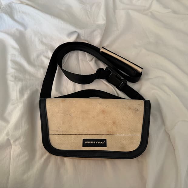 프라이탁 제이미 올화이트