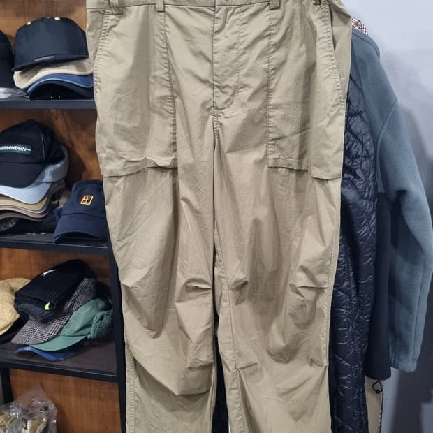 루즈핏 기능성 여름용 바지(코오롱 스포츠 제품) 35size
