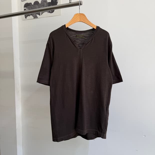 JOSEPH ABBOUD 브이넥 스티치 반팔 티셔츠 