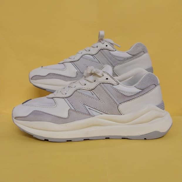 남성 뉴발란스 5740 쉬프티드 화이트팩 운동화 (260)