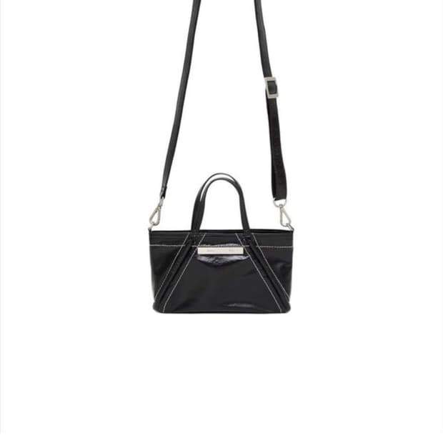 마뗑킴 미니 코팅 토트백 블랙