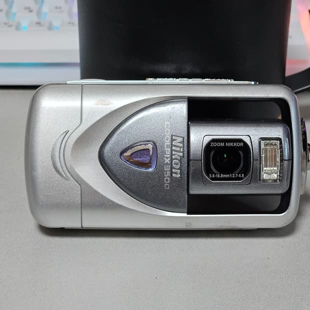 니콘 쿨픽스 E3500 황조지 디카 빈티지