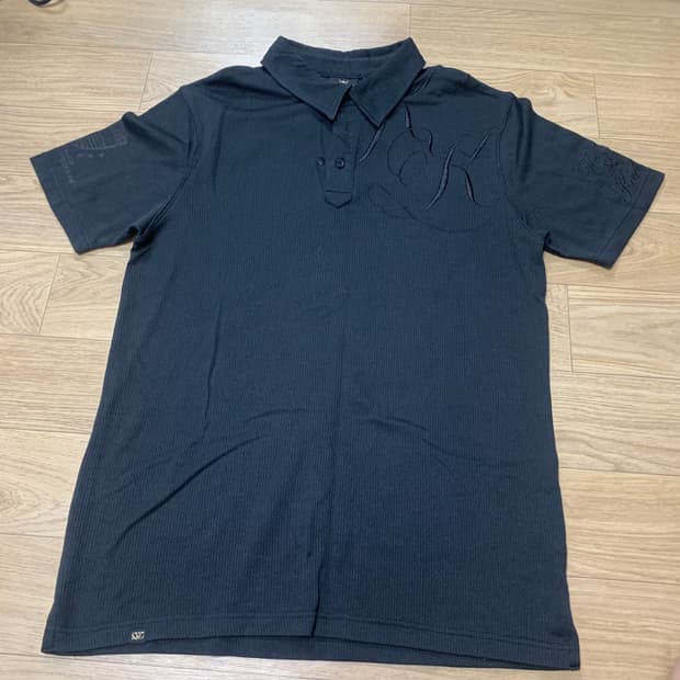 XL)Karl Kani Golf 빅 로고 자수 골지 텍스처 카라티