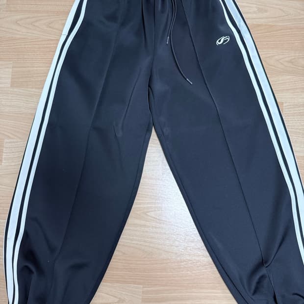 [S] 필루미네이트 조거 트레이닝 팬츠 블랙
