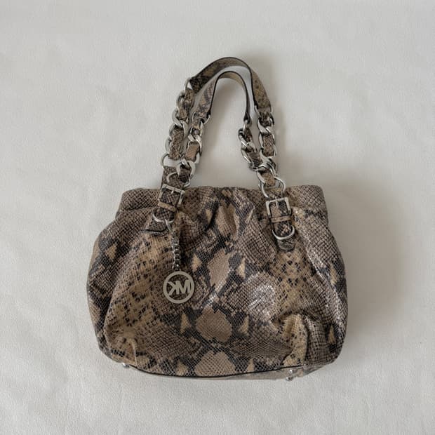 마이클코어스(MICHAEL KORS) 파이톤 숄더백