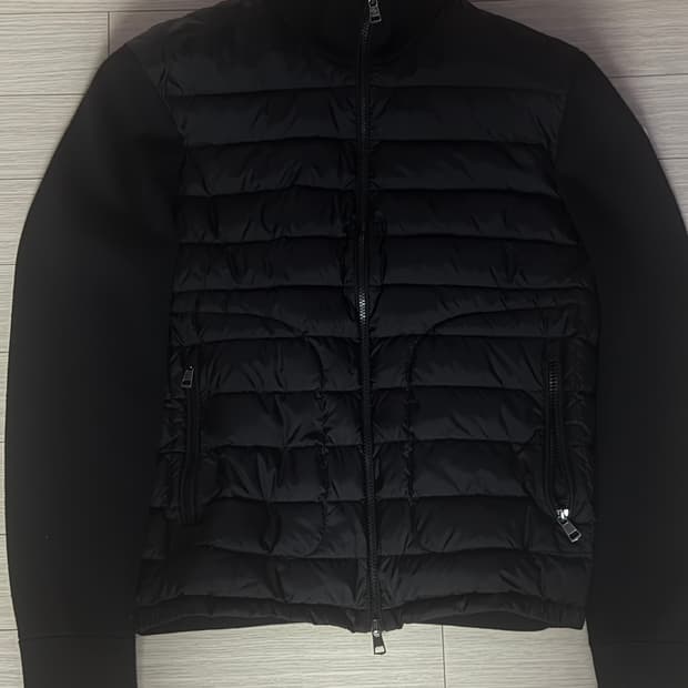 몽클레어 니트패딩