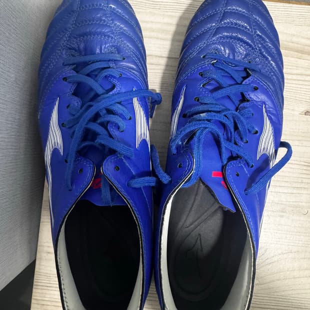 미즈노 축구화 265