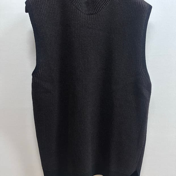 커스텀멜로우 니트 베스트 105사이즈