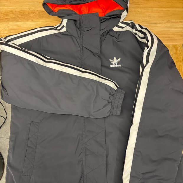 [S]아디다스 오리지널 백로고 패딩