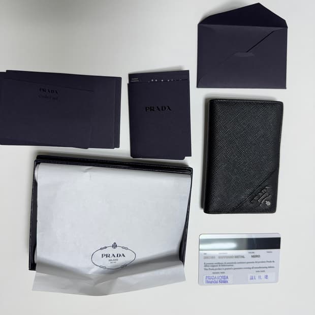 프라다 사피아노 반지갑 블랙 풀박스