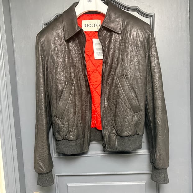 렉토 벤 크링클 26년2월공홈 s사이즈 팝니다