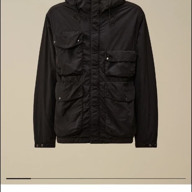 (새상품) CP컴퍼니 크롬 R 고글 자켓 XL