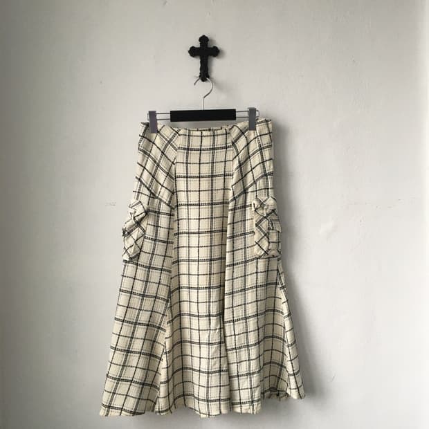 Pocket point chek pattern skirt