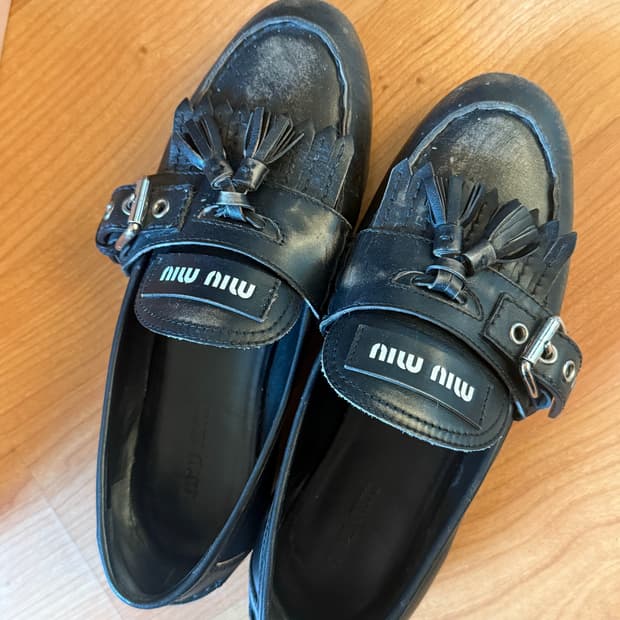 미우미우 블랙 태슬 로퍼 37