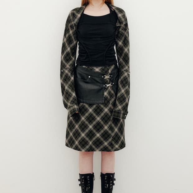 유즈 레더 스커트
