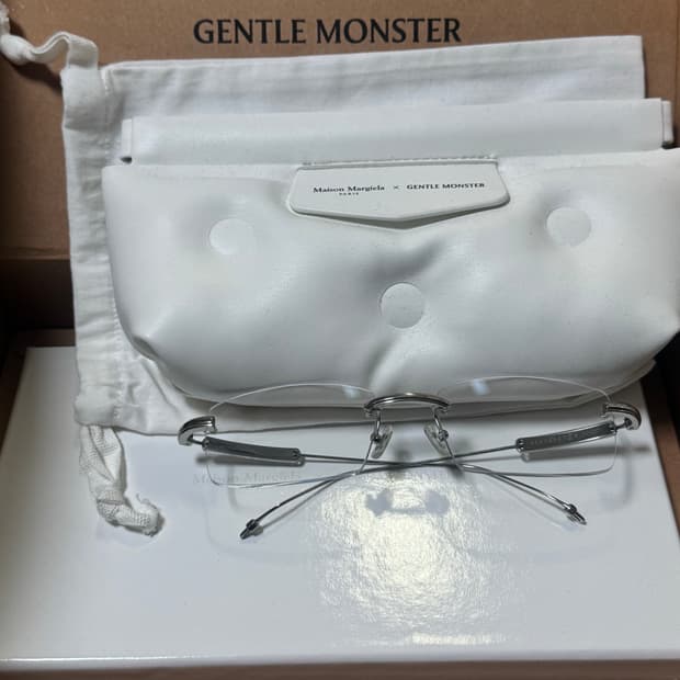 젠틀몬스터 무테 마르지엘라 mm217