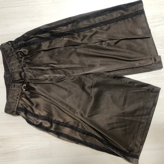 밀로우먼 새틴 레이스 반바지