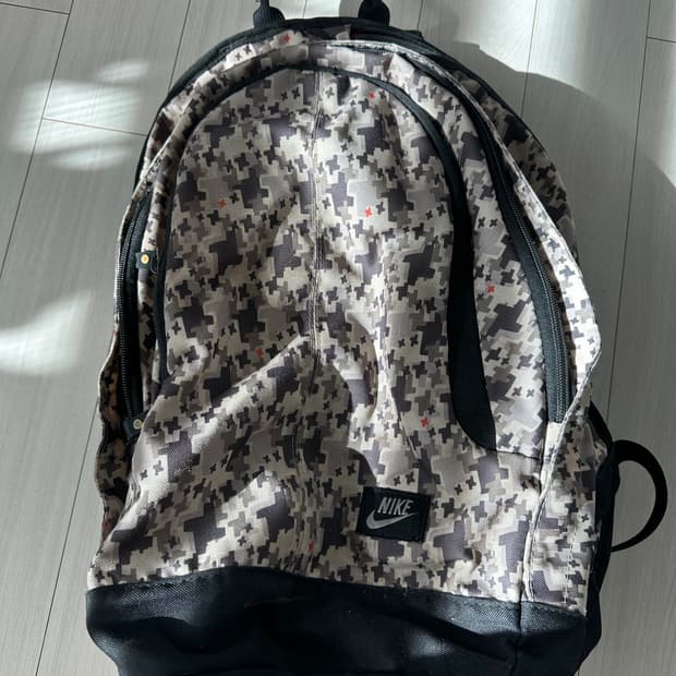 나이키 카모 밀리터리 가방 팝니다!