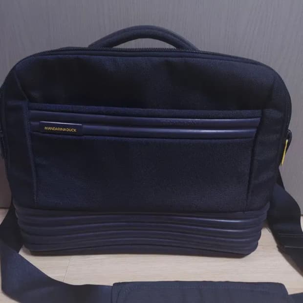 만다리나덕 크로스백