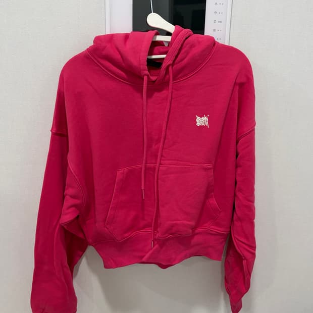 브라운브레스 핫핑크 크롭 후드티 