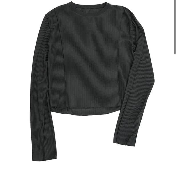 yyyy vertical pleated long sleeve