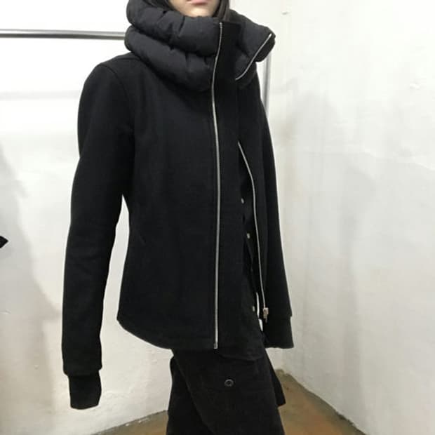 듀드나인 하이넥 집업 자켓