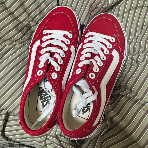 반스 V362 스탠스 레드/화이트 스니커즈 250mm 